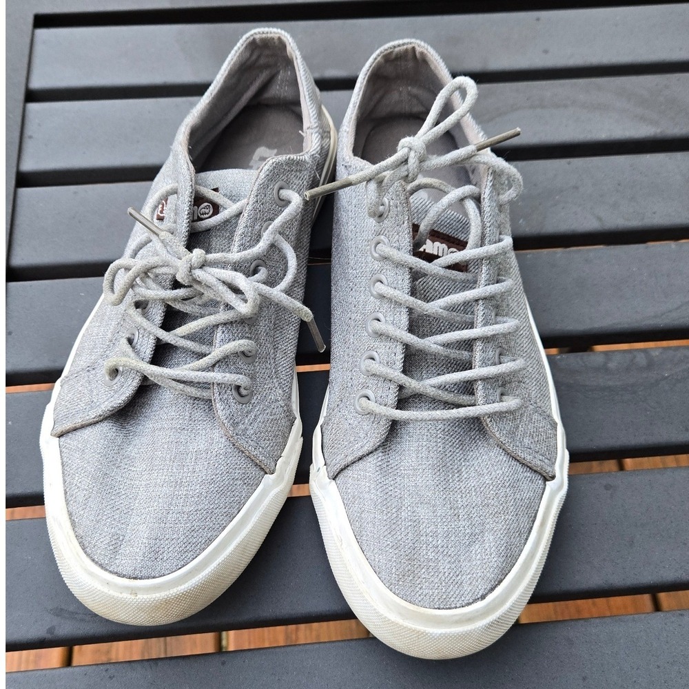 Lamo Piper Women 9.5 Grey Canvas Lace Up Low Top Comfort Sneakers